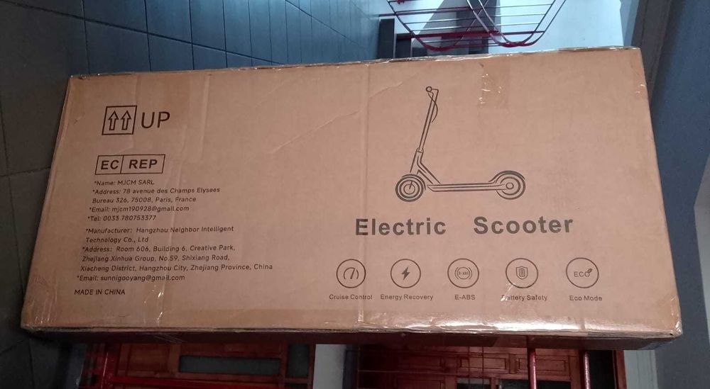 Vand trotinta electrica, 10.5 Ah., sigilata