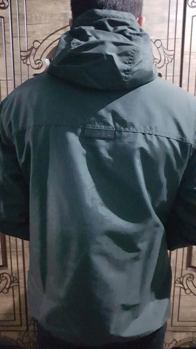 Куртка сотилади корейский