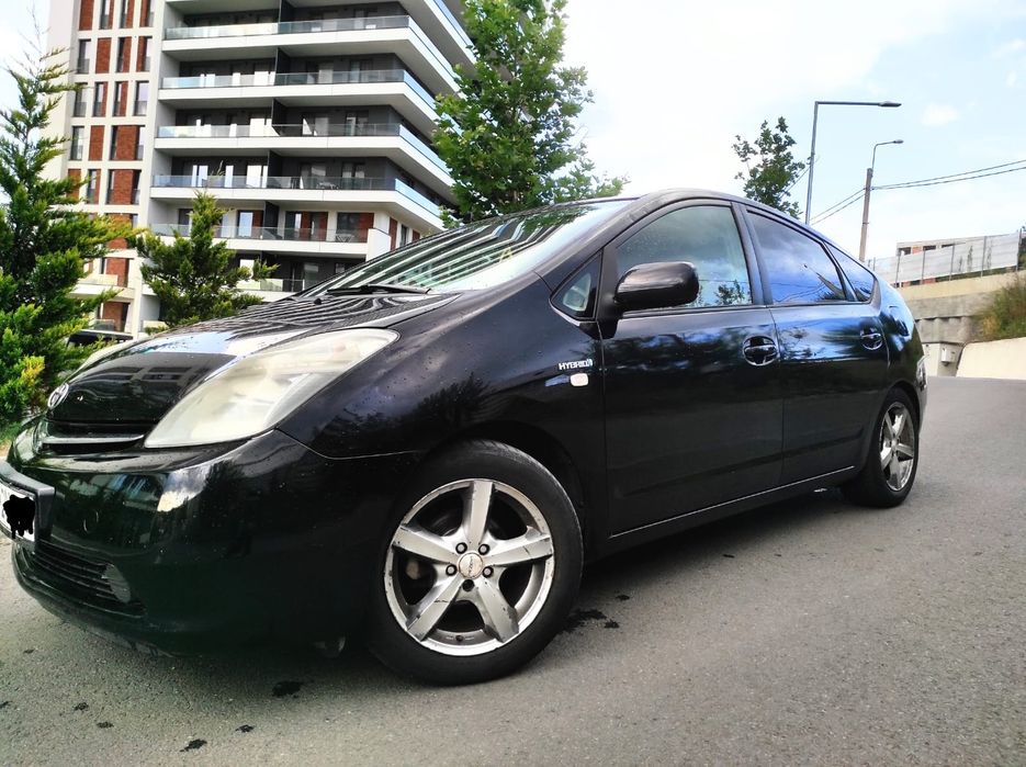 Vând Toyota prius hibrid automat 2008