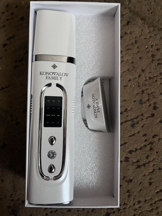 Оппарат для ультразвуковой чистки лица