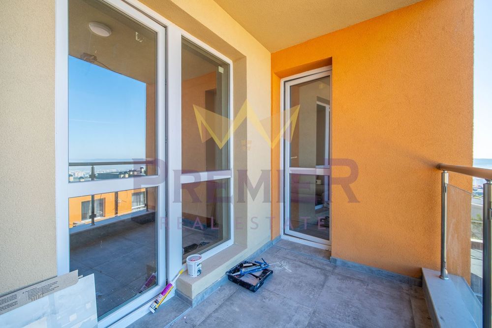 Продава се Тристаен апартамент в Варна, Възраждане 3 - 89 кв.м за 2012 €/кв.м - Снимка #11