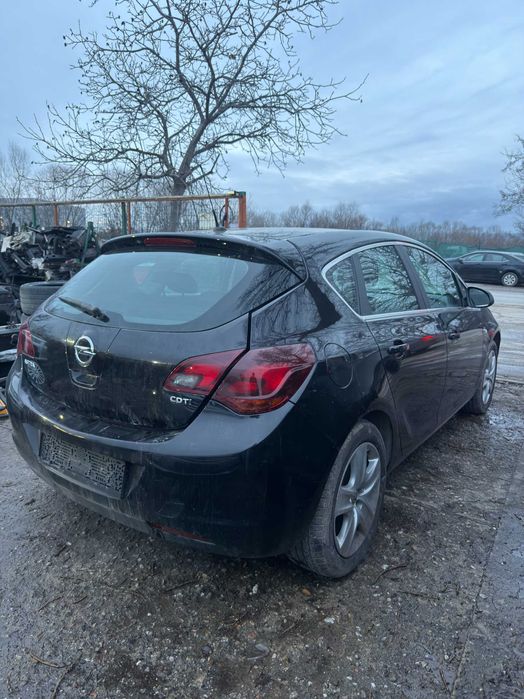 Opel Astra J 1.7CDTi + 1.4i 2009-2016г. на части + други цветове