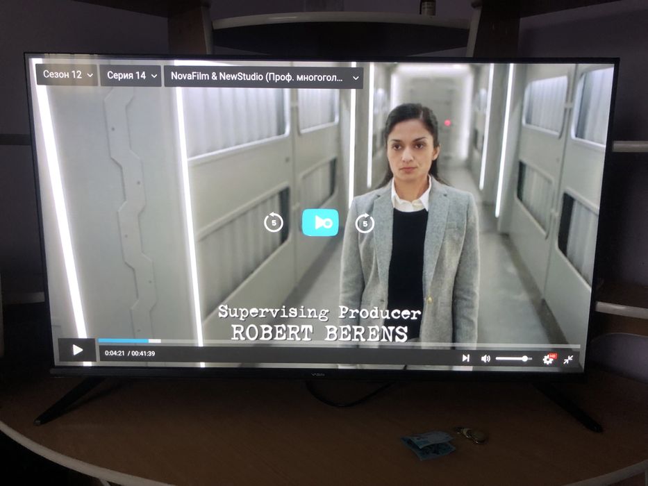 Продам смарт телевизор