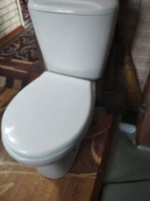 Продам унитаз в отличном состоянии.