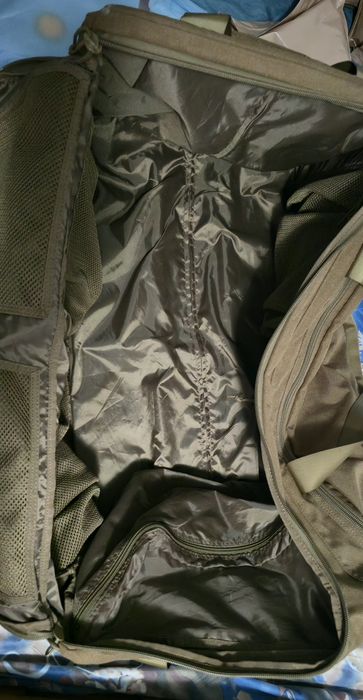 Vând rucsac militar Canadian