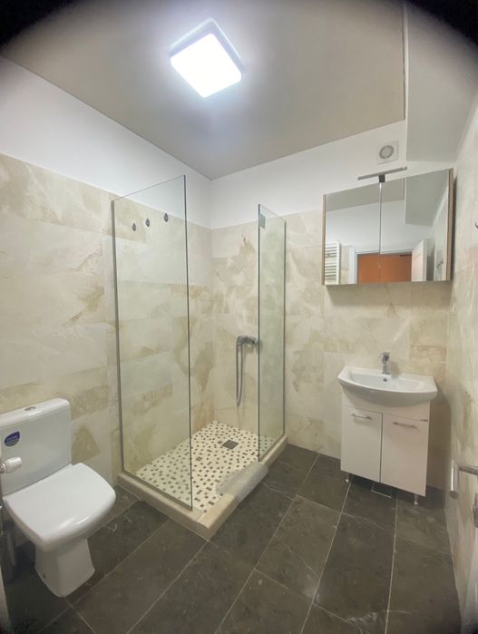 Inchiriez apartament 2 camere termen lung