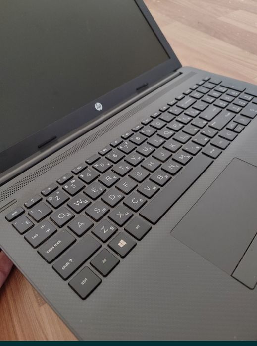 Hp 128 SSD student va ofis ishlari uchun