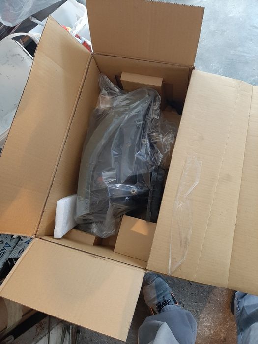 Десен Фар За Форд Транзид 2004г.