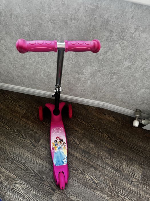 Продам детский самокат