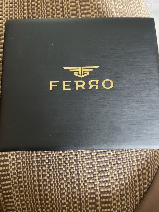 Продам женские часы FERRO