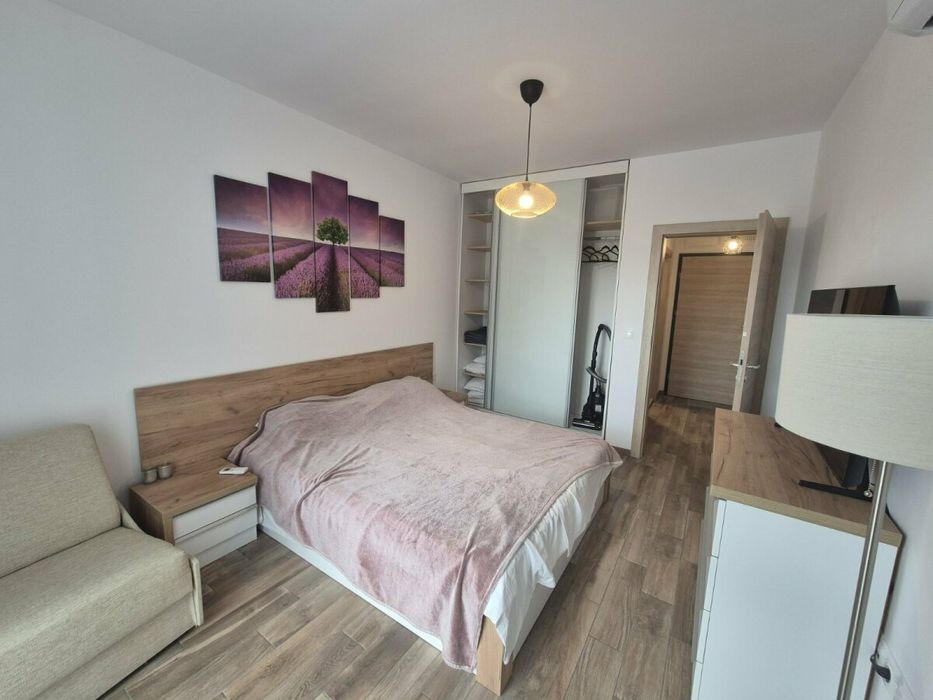 Дава се под наем Двустаен апартамент в к.к. Св.Св. Константин и Елена - 54 кв.м за 700 € - Снимка #8