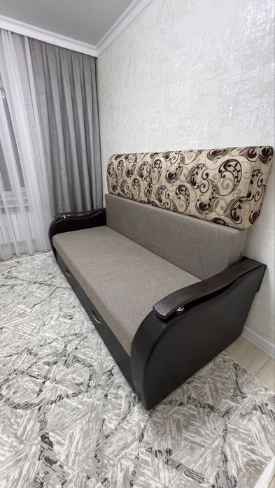 Диван раскладной б/у