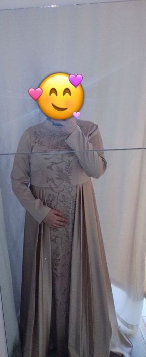 Oqshom libosi yengi