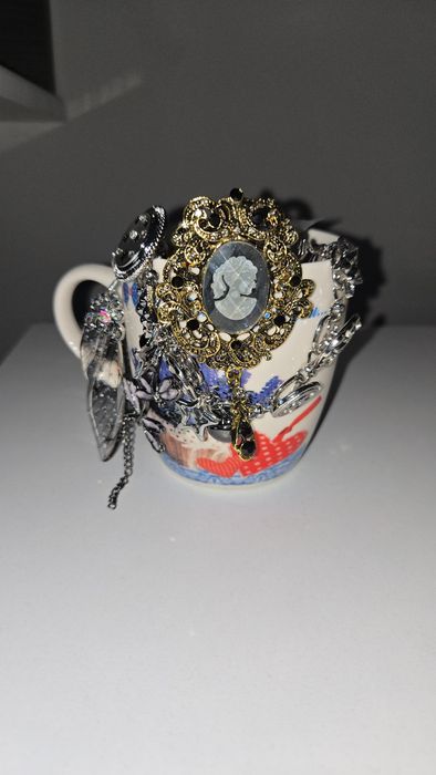 Mistery Jewelry Jar