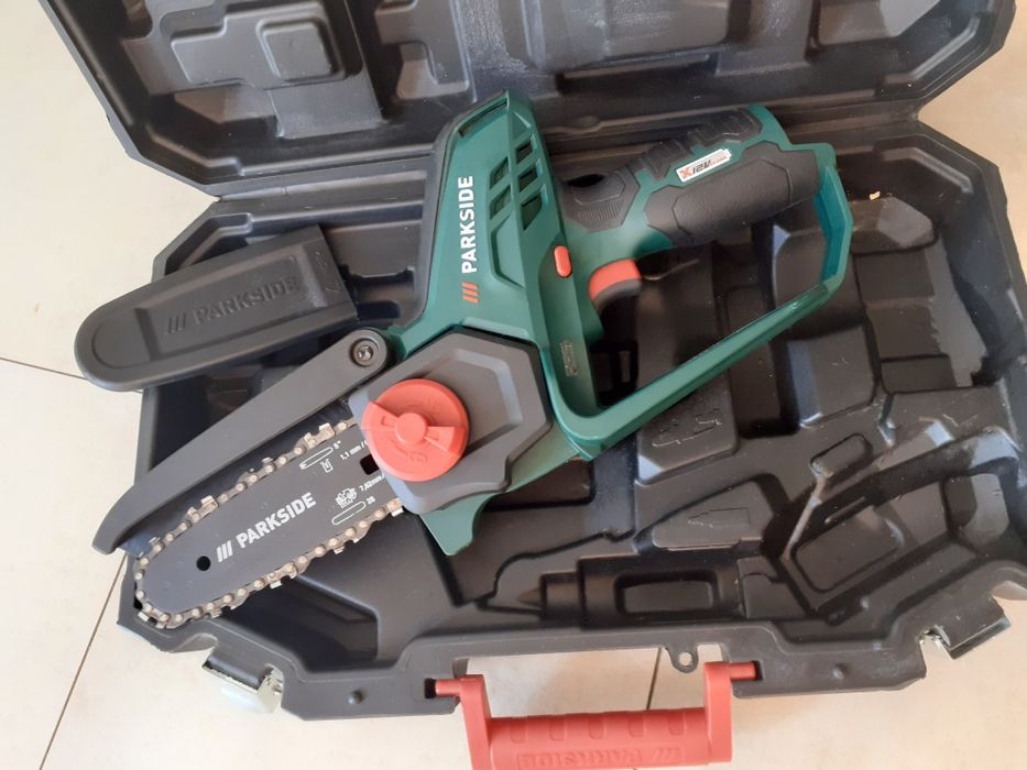 Акумулаторна мини резачка за дърва PARKSIDE X12V Team (5")