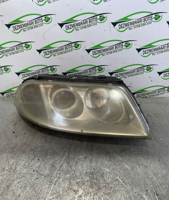 Far dreapta 1 EL 008 350 02 Volkswagen VW Passat B5.5 (facelift)