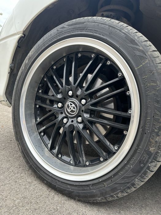 Продам диски с резиной на машину