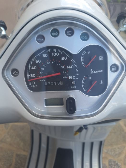 Vespa GTS300 перфект