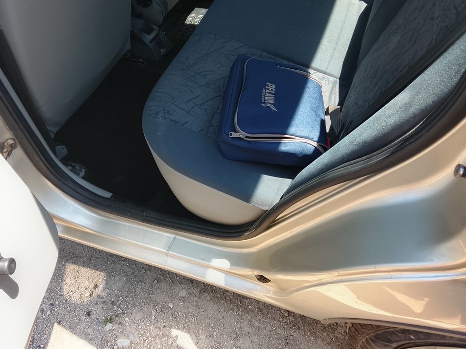 DACIA Logan 2005 — imagine 5