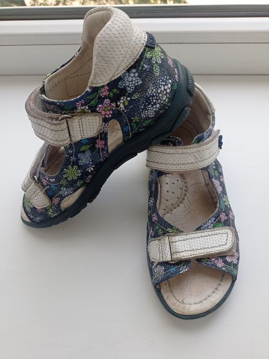 Сандалики девочка