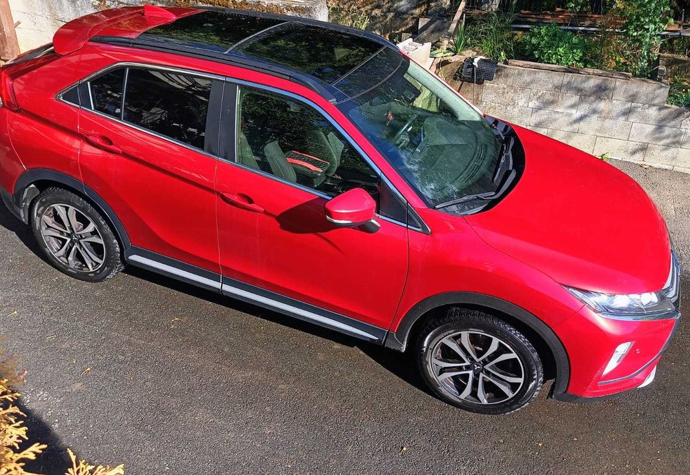 Mitsubishi Eclipse Cross S-AWC 4WD Red Diamond