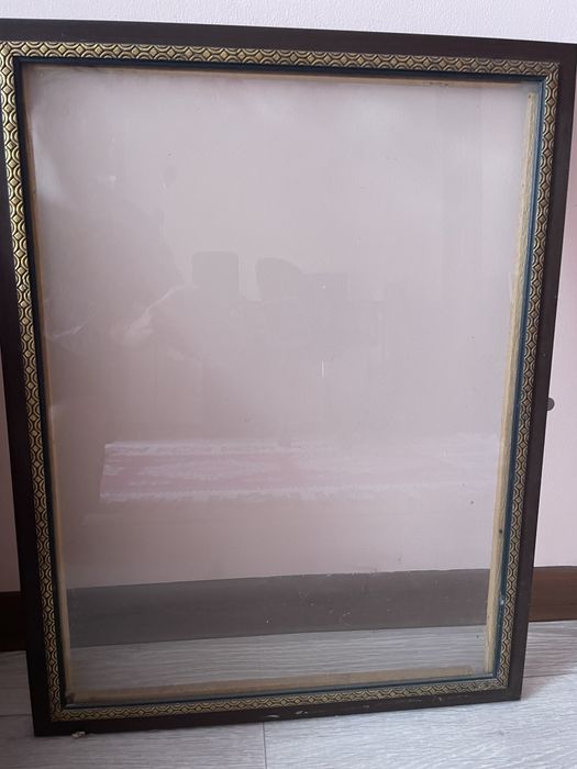 Картины в рамках разные