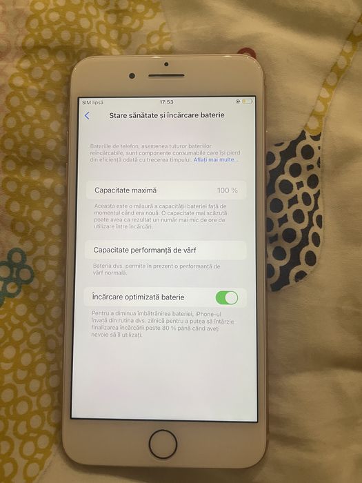 Vand iphone 8+ impecabil
