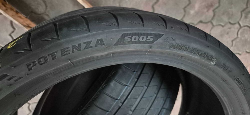 anvelope Bridgestone,Nexen,Vredestein 235/35/19