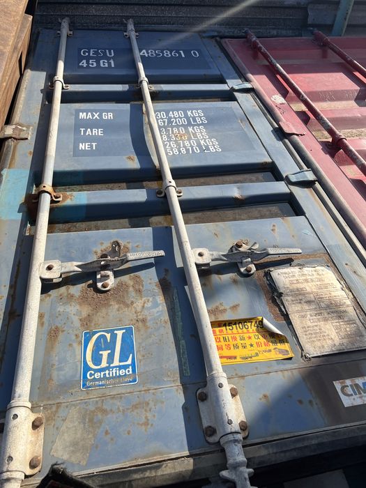 Двери контейнера морской