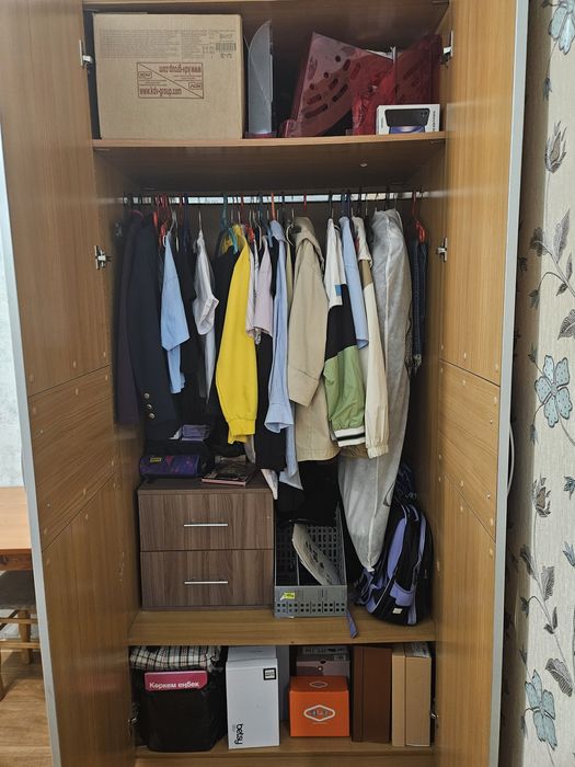 Продам плательный шкаф