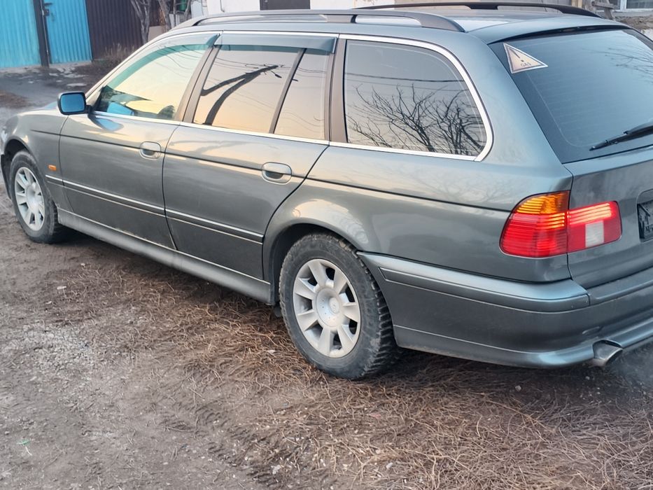 Продам БМВ е 39 газ бензин