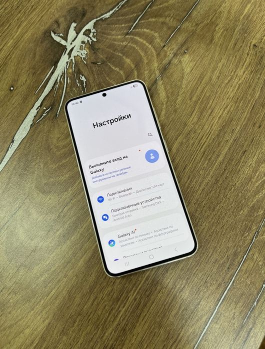 Продам или обмен Samsung s23 256