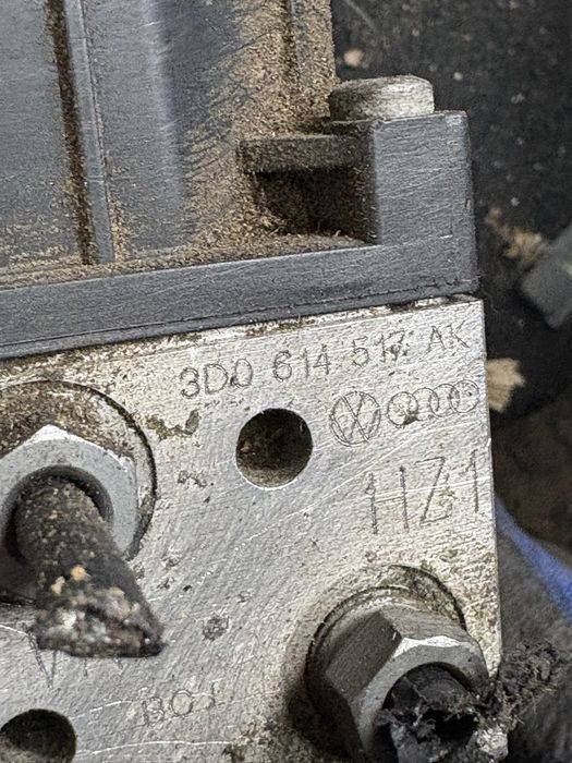 Vw phaeton 3.0tdi 2005 година Abs Абс помпа