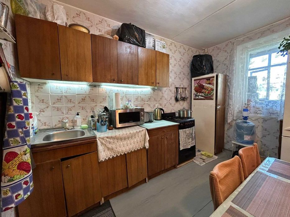 Продажа 3-комнатной квартиры в 7 мкр