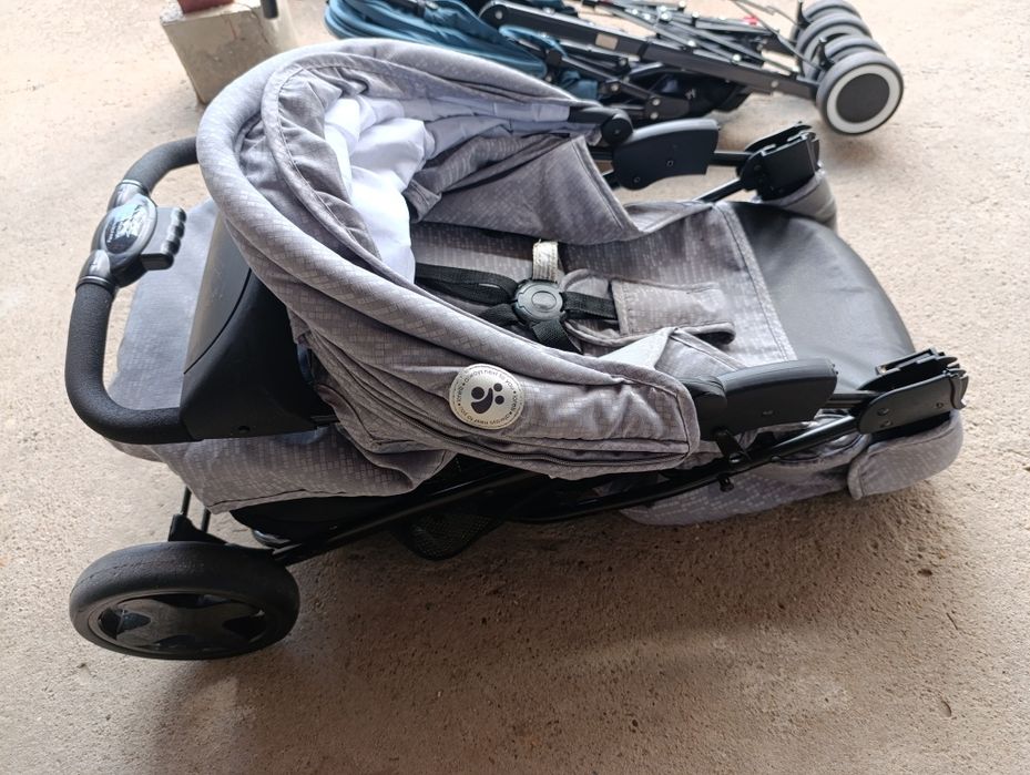 Количка lorelli always next to you