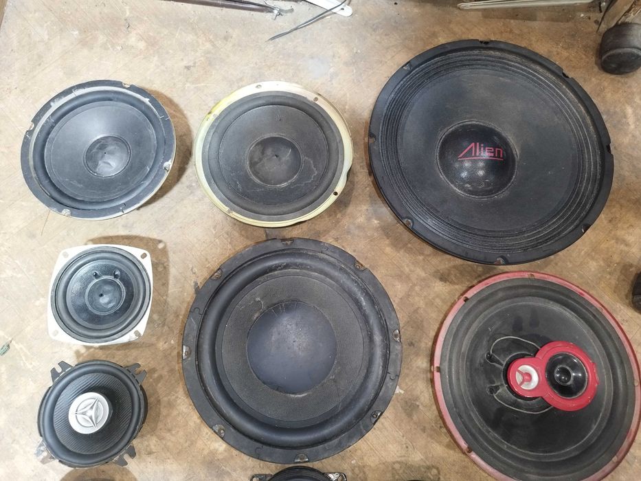 Difuzoare / boxe diferite dimensiuni 6 - 12'' Difuzoare bass etc