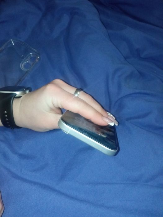 Iphone 16 128gb 90akb