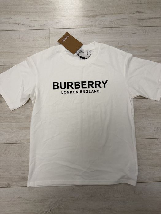 Tricouri Burberry