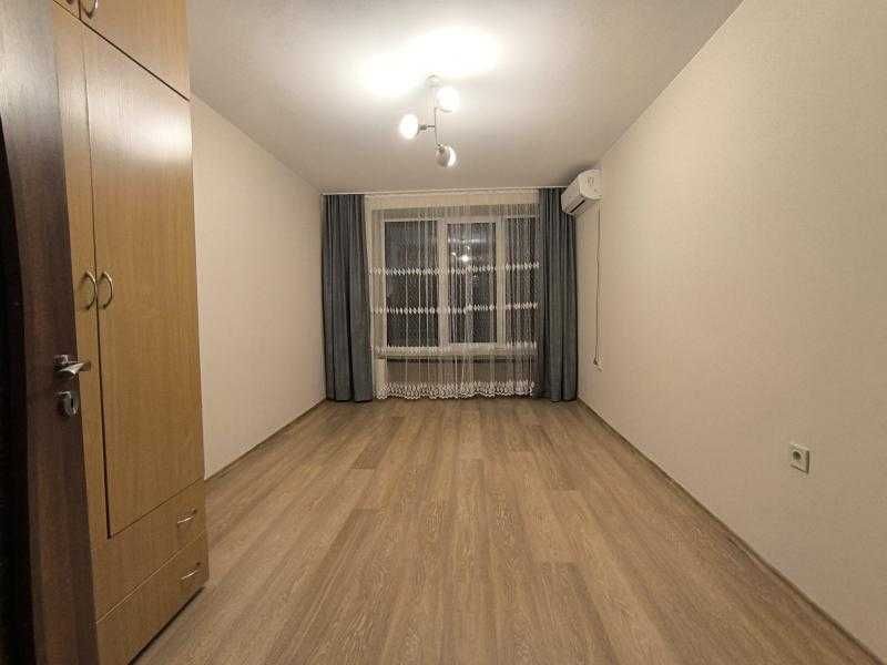 Дава се под наем Тристаен апартамент в Бургас, Център - 85 кв.м за 433.5 € - Снимка #4