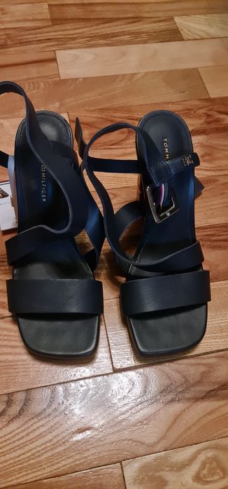 Sandale Tommy Hilfiger originale  piele 37