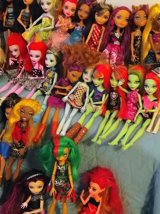 Мостър хай кукли различни