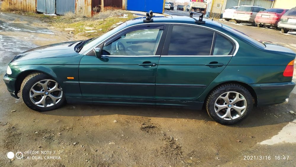 Срочно продам BMW 320I