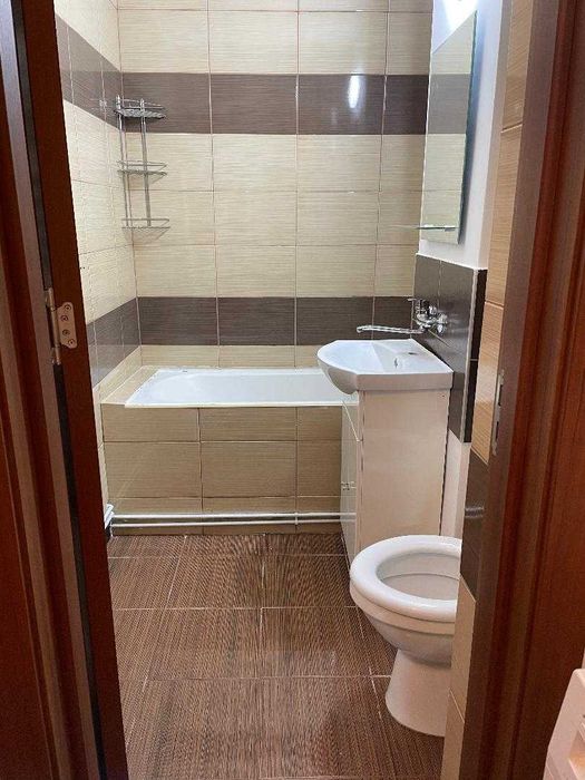 inchiriez apartament 2 camere