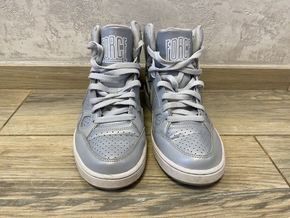 Оригинални кецове Nike 38