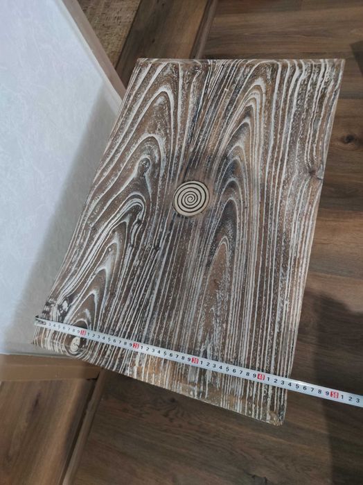 два редки ръчно изработени дизайнерски сандъка