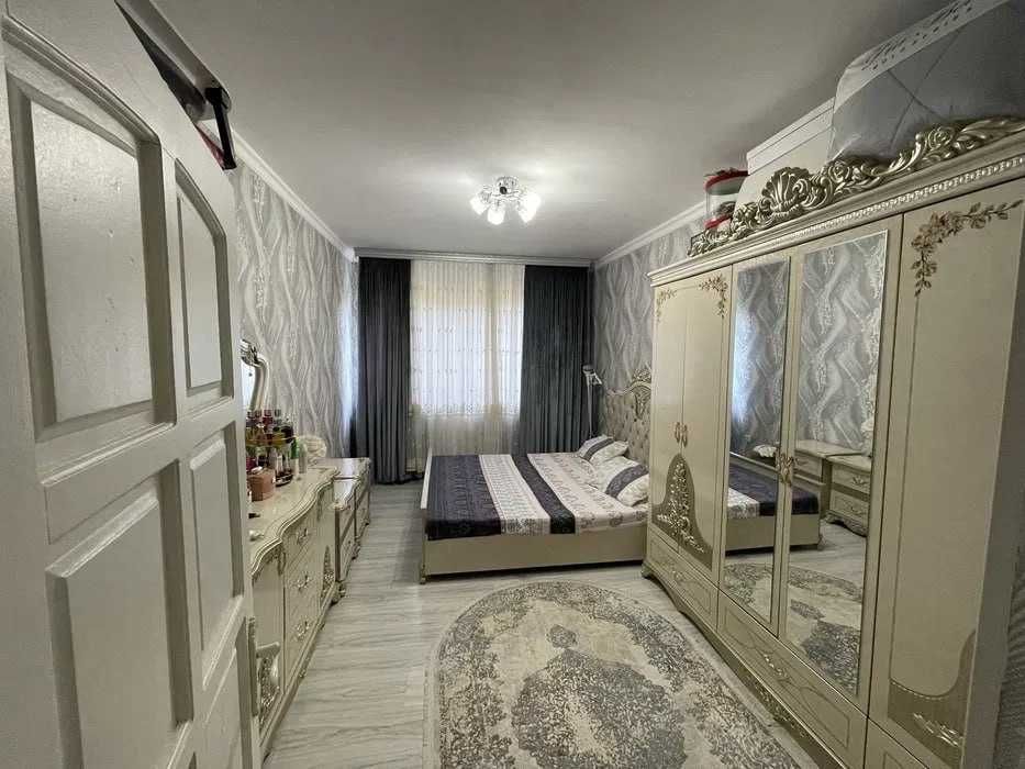 Продается 3/2/4 на Ялангач Ор-р-Дом быта С ремонтом 70м2