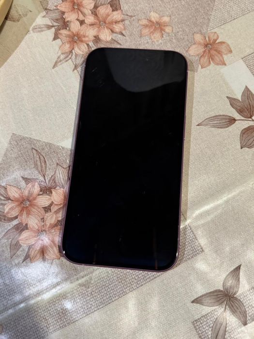 IPhone 16 розовый