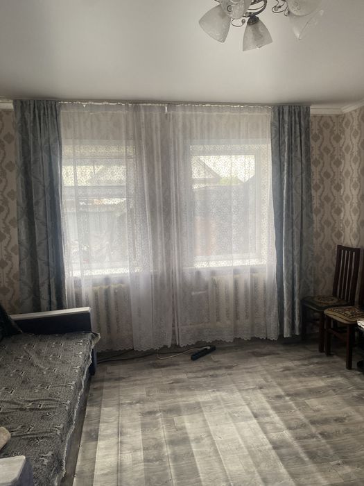 Продается Дом по центральной улице.