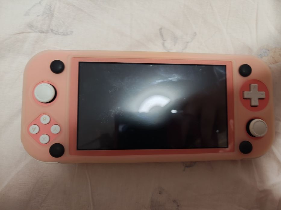 Nintendo Switch Lite – запазен + аксесоари