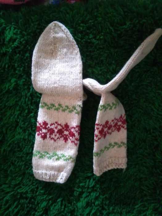 Продавам вълнени чорапи ръчно плетени